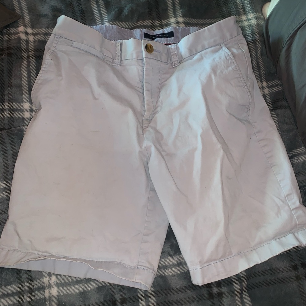 Tommy Hilfiger khaki light blue shorts